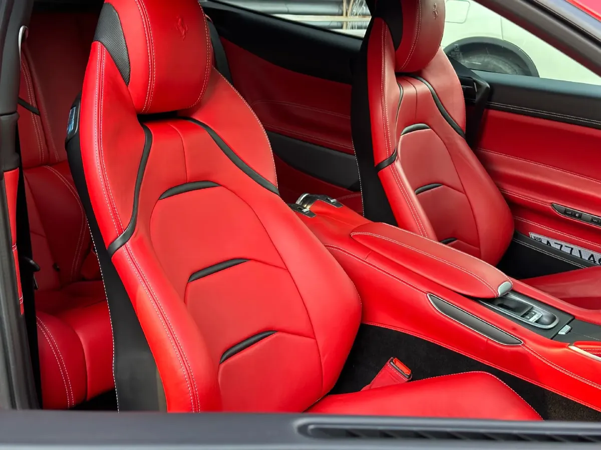 2017 Ferrari GTC4 Lusso 3.9T 609HP V8 7DCT,autocango,china used car exporter,china ev exporter,chinese used car exporter,chinese used ev exporter