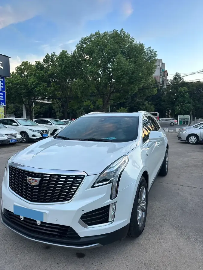 2021 Cadillac XT5 2.0T 237HP L4 9AT