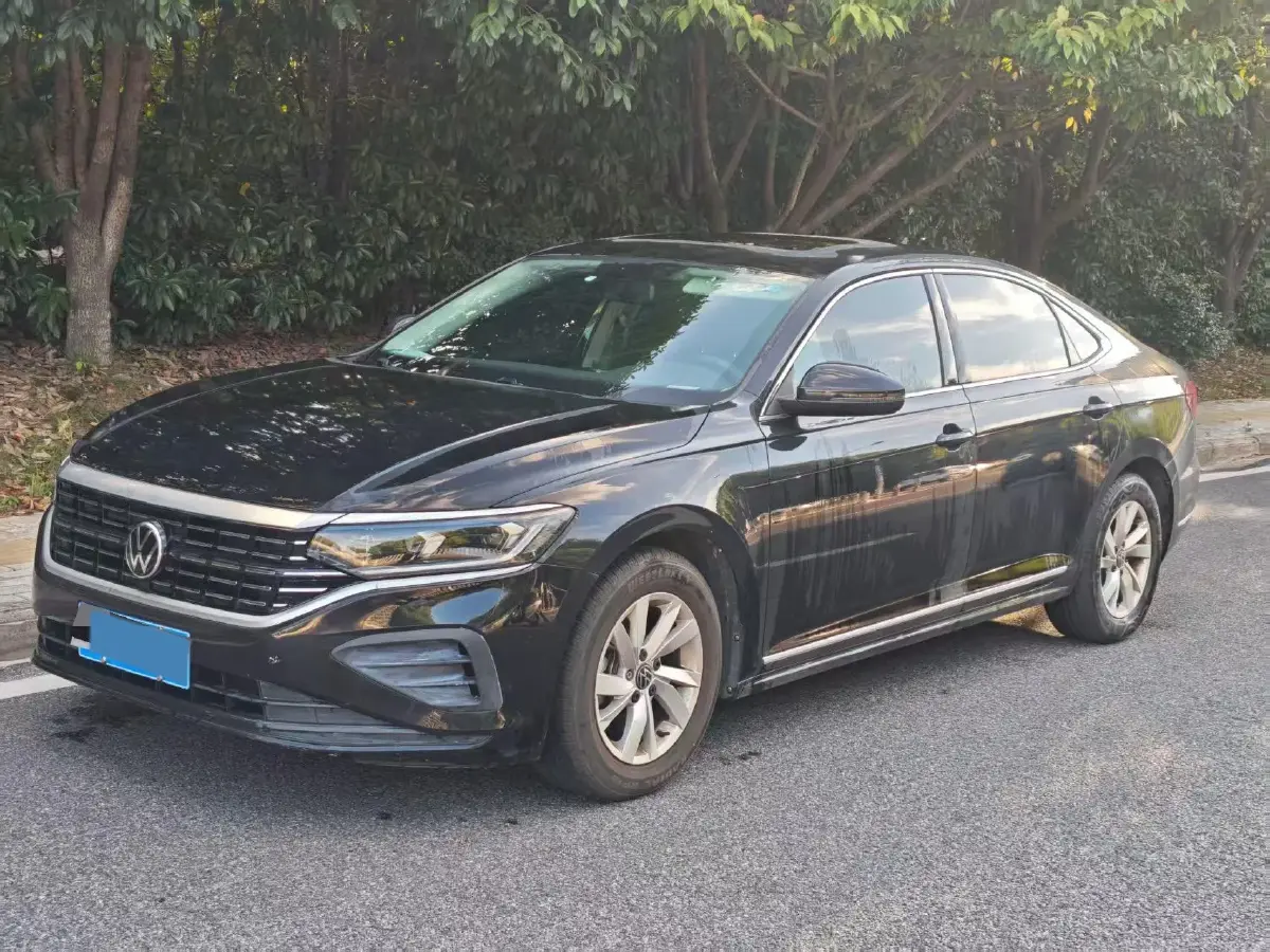 2022 Volkswagen Passat 1.4T 150HP L4 7DCT