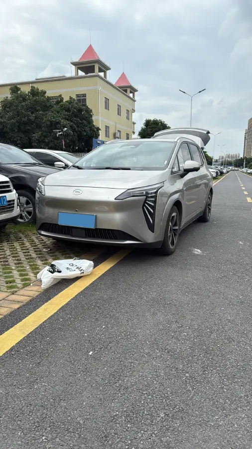 2023 Aion Y BEV 61.7KWH