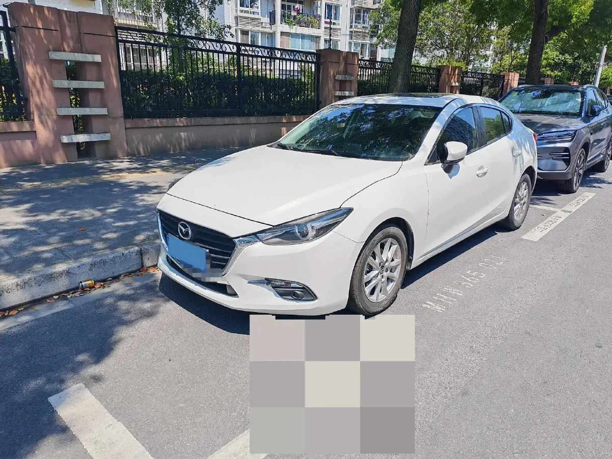 2017 Mazda 3 Axela 1.5L 117HP L4 6AT