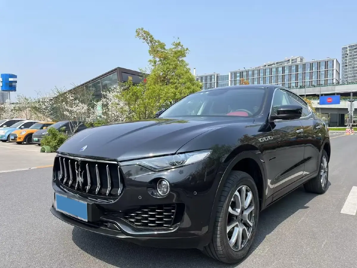 2016 Maserati Levante 3.0T 350HP V6 8AT