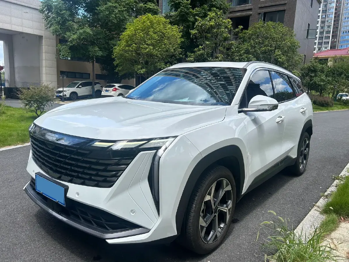 2023 Geely StarRay 1.5T 181HP L4 7DCT