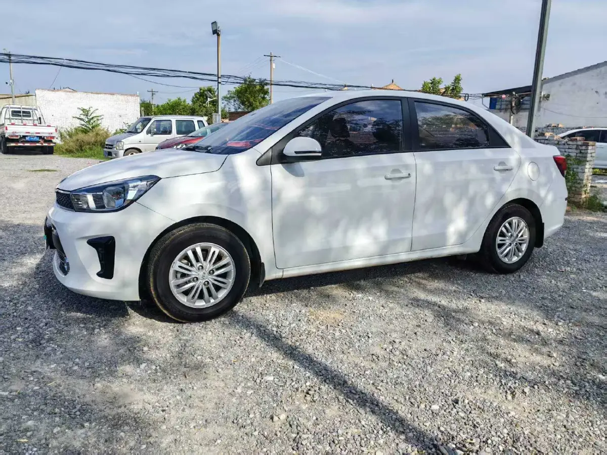 2017 Kia Pegas 1.4L 95HP L4 5MT