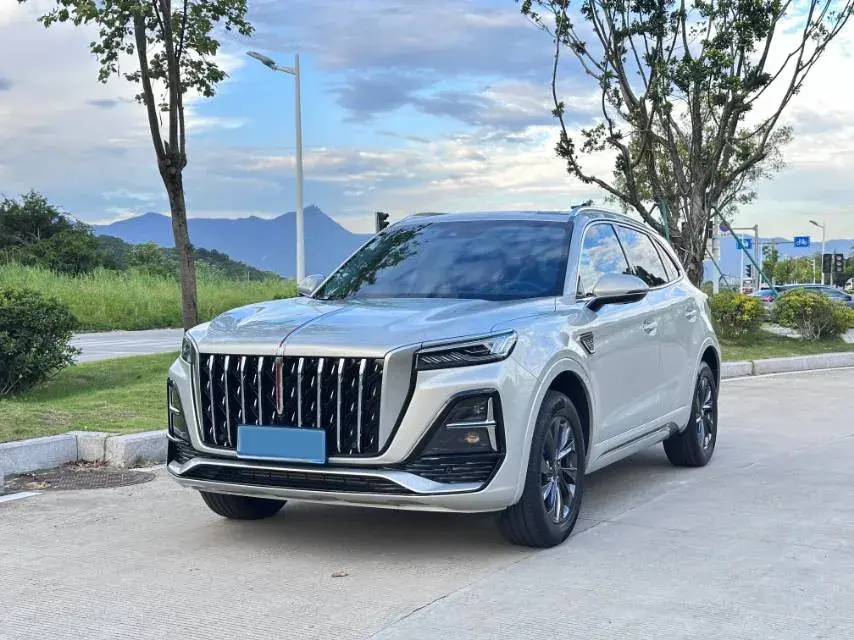 2023 HongQi HS5 2.0T 252HP L4 8AT