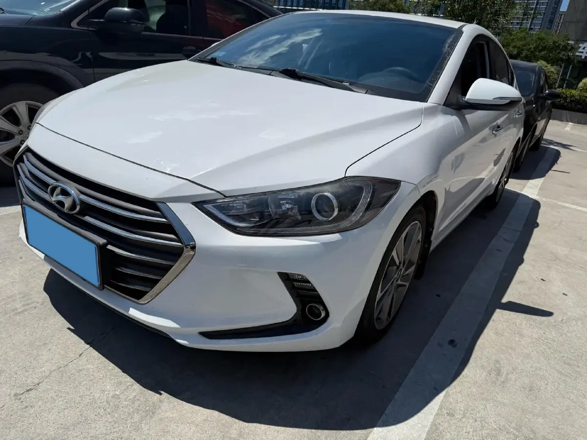 2016 Hyundai Elantra 1.6L 130HP L4 6AT