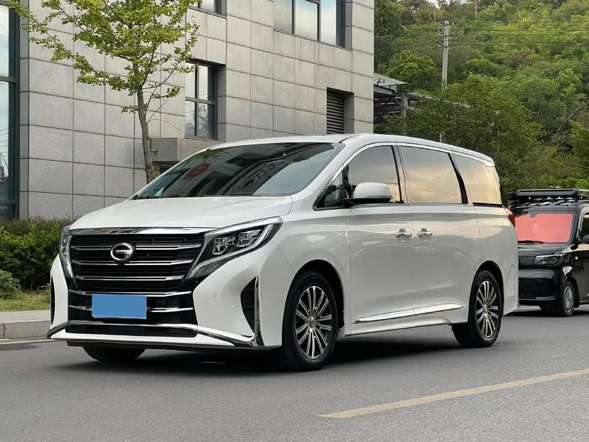 2021 GAC Trumpchi M8 2.0T 252HP L4 8AT