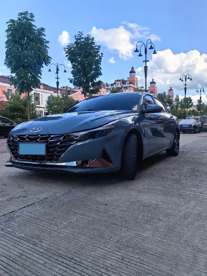 2021 Hyundai Elantra 1.5L 115HP L4 CVT