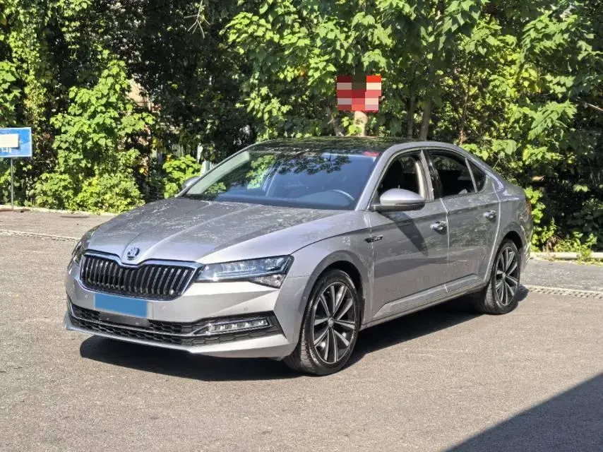 2022 Skoda Superb 2.0T 186HP L4 7DCT