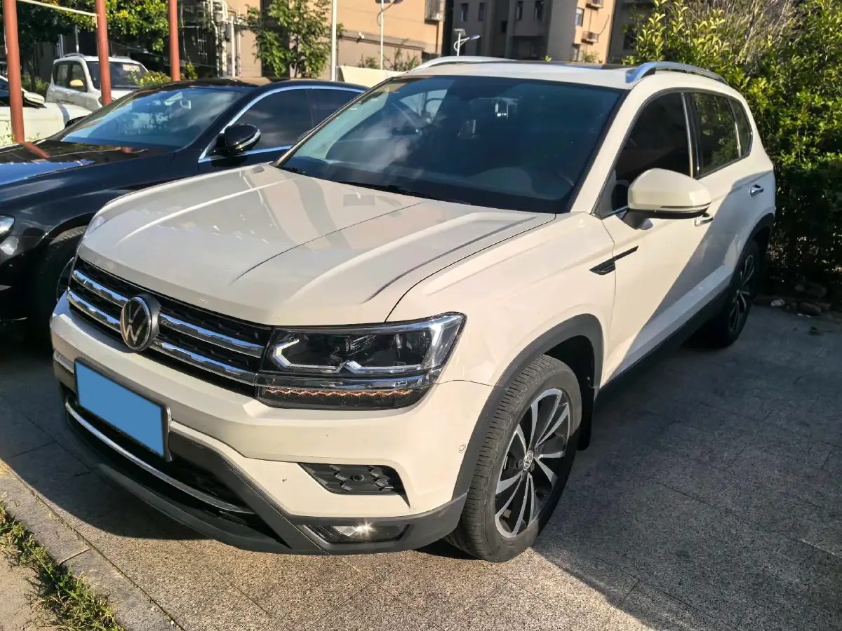 2019 Volkswagen Tharu 1.4T 150HP L4 7DCT