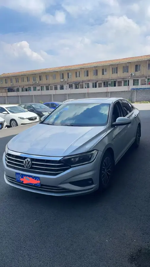 2019 Volkswagen Sagitar 1.4T 150HP L4 7DCT