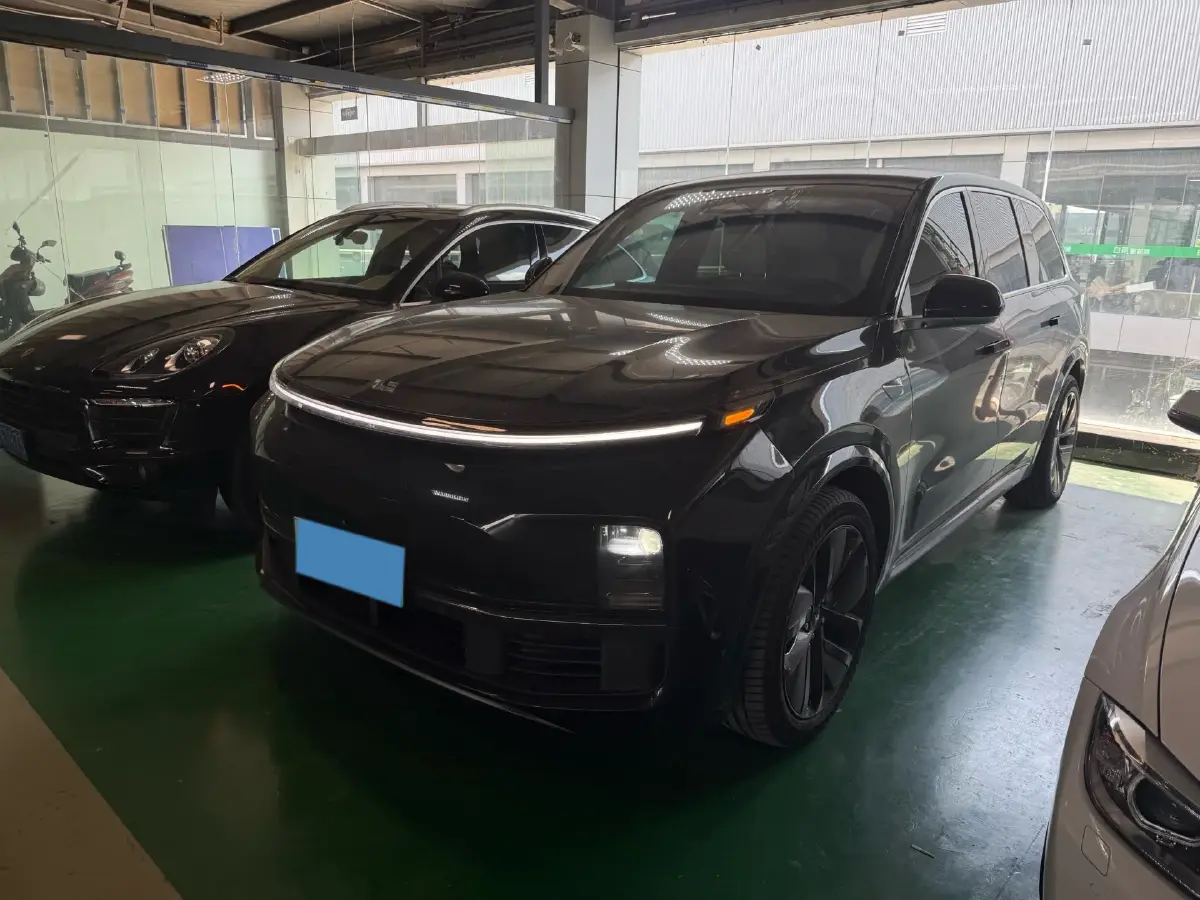 2023 Li L9 Range Extended 154HP REEV 42.6KWH