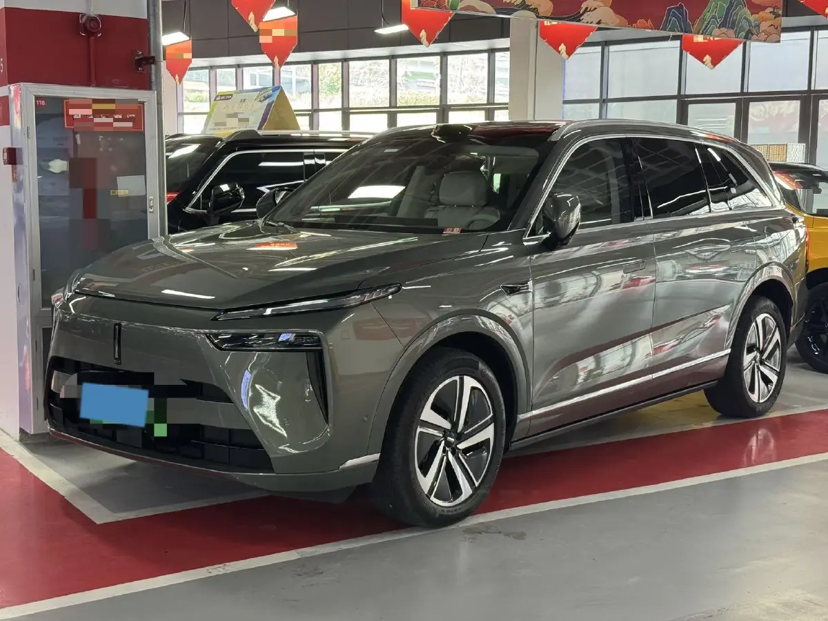 2025 WEY BlueMountain 1.5T 170HP L4 4DHT PHEV 52.3KWH