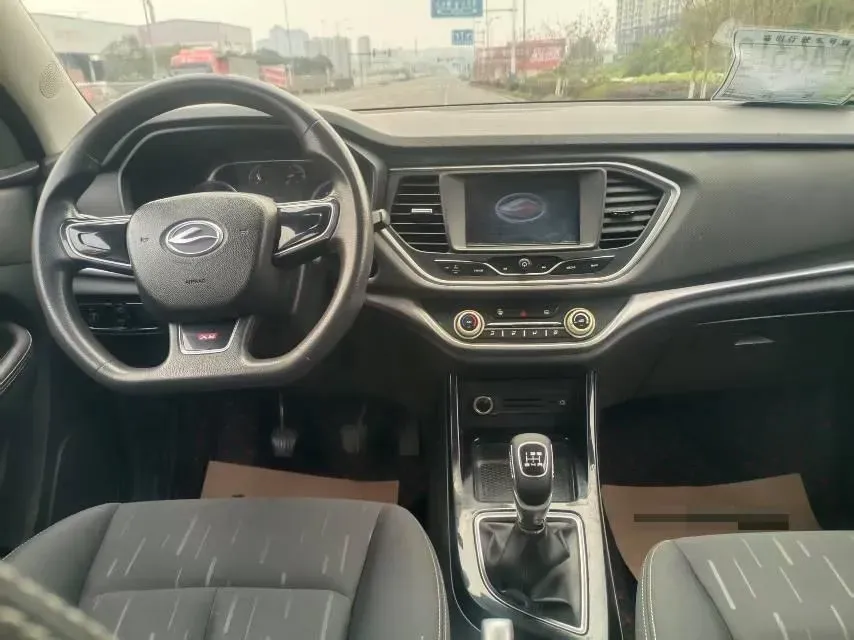 2017 Landwind X2 1.6L 125HP L4 5MT,autocango,china used car exporter,china ev exporter,chinese used car exporter,chinese used ev exporter