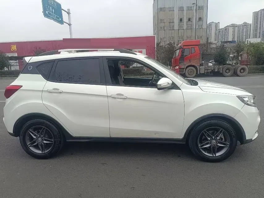 2017 Landwind X2 1.6L 125HP L4 5MT,autocango,china used car exporter,china ev exporter,chinese used car exporter,chinese used ev exporter