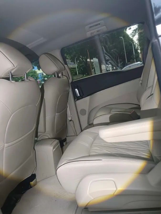 2022 Buick GL8 2.0T 237HP L4 9AT,autocango,china used car exporter,china ev exporter,chinese used car exporter,chinese used ev exporter