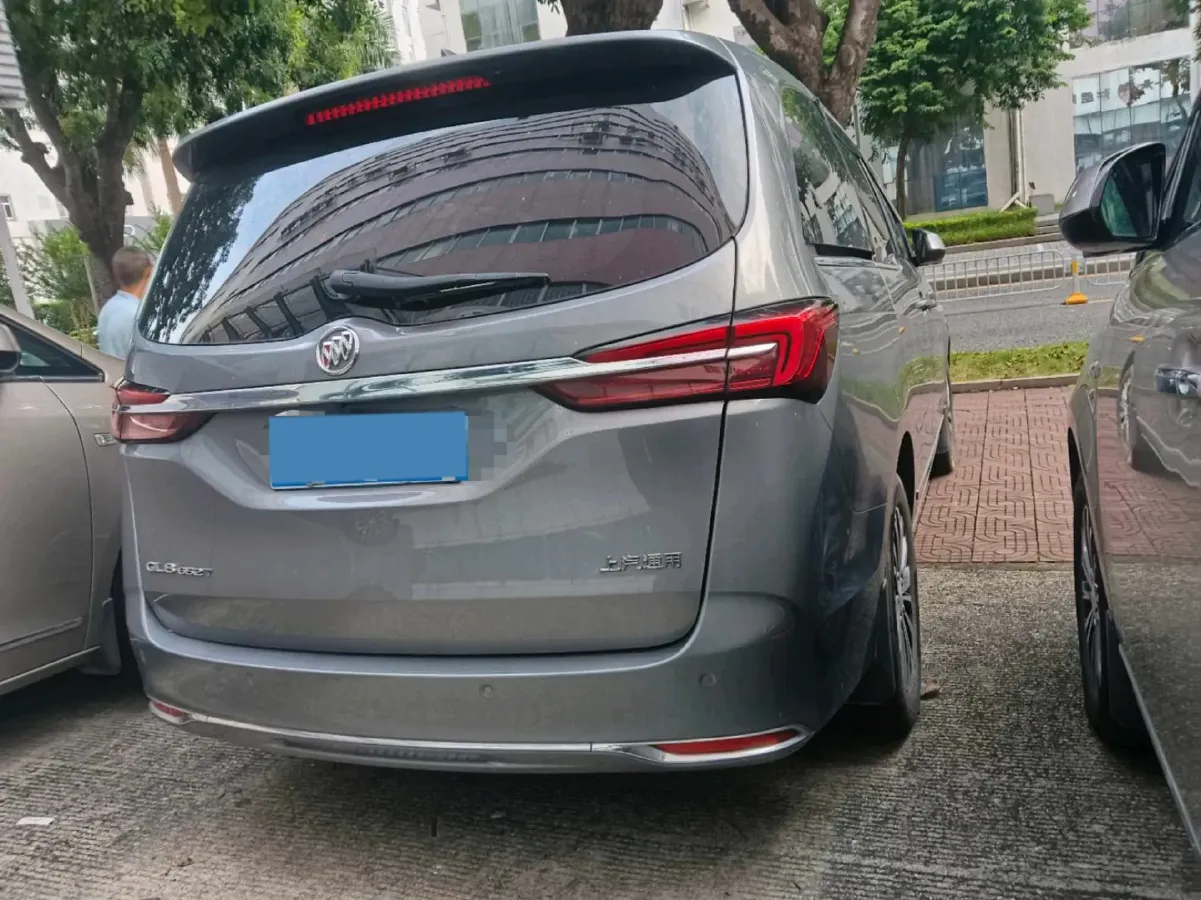 2022 Buick GL8 2.0T 237HP L4 9AT,autocango,china used car exporter,china ev exporter,chinese used car exporter,chinese used ev exporter
