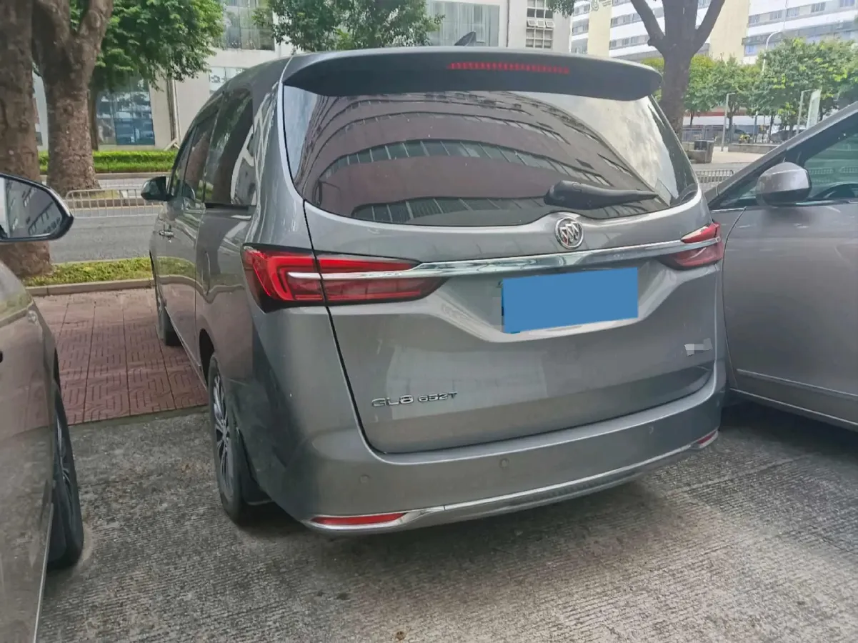 2022 Buick GL8 2.0T 237HP L4 9AT,autocango,china used car exporter,china ev exporter,chinese used car exporter,chinese used ev exporter