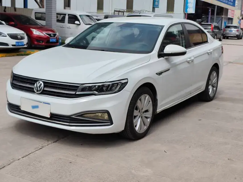 2019 Volkswagen Bora 1.5L 112HP L4 6AT