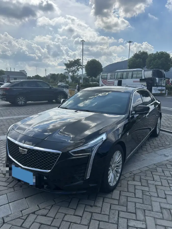2022 Cadillac CT6 2.0T 237HP L4 10AT