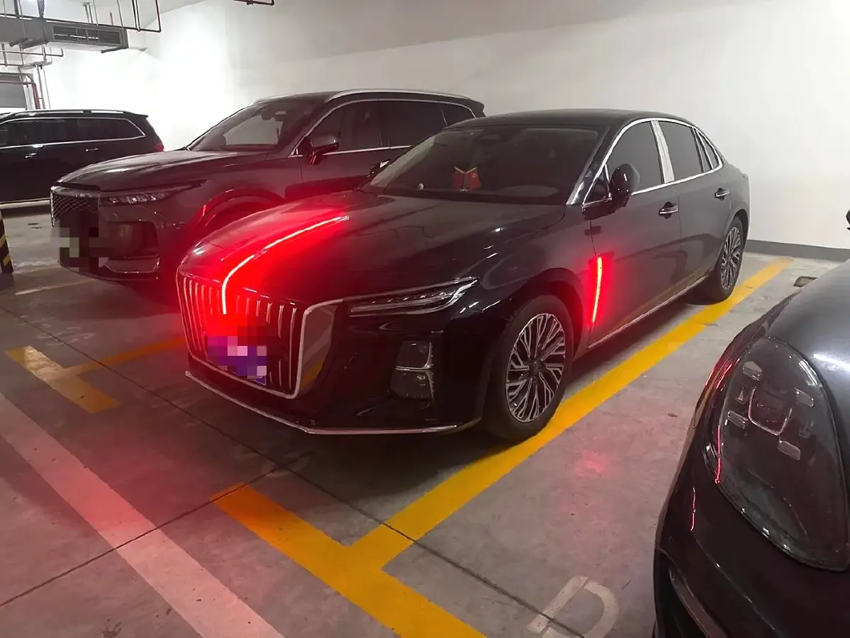 2024 HongQi H5 2.0T 224HP L4 8AT