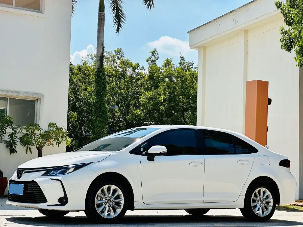 2021 Toyota Corolla 1.2T 116HP L4 CVT