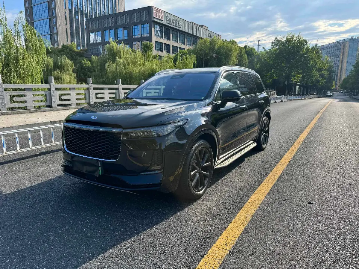 2021 Li ONE Range Extended 131HP REEV 40.5KWH