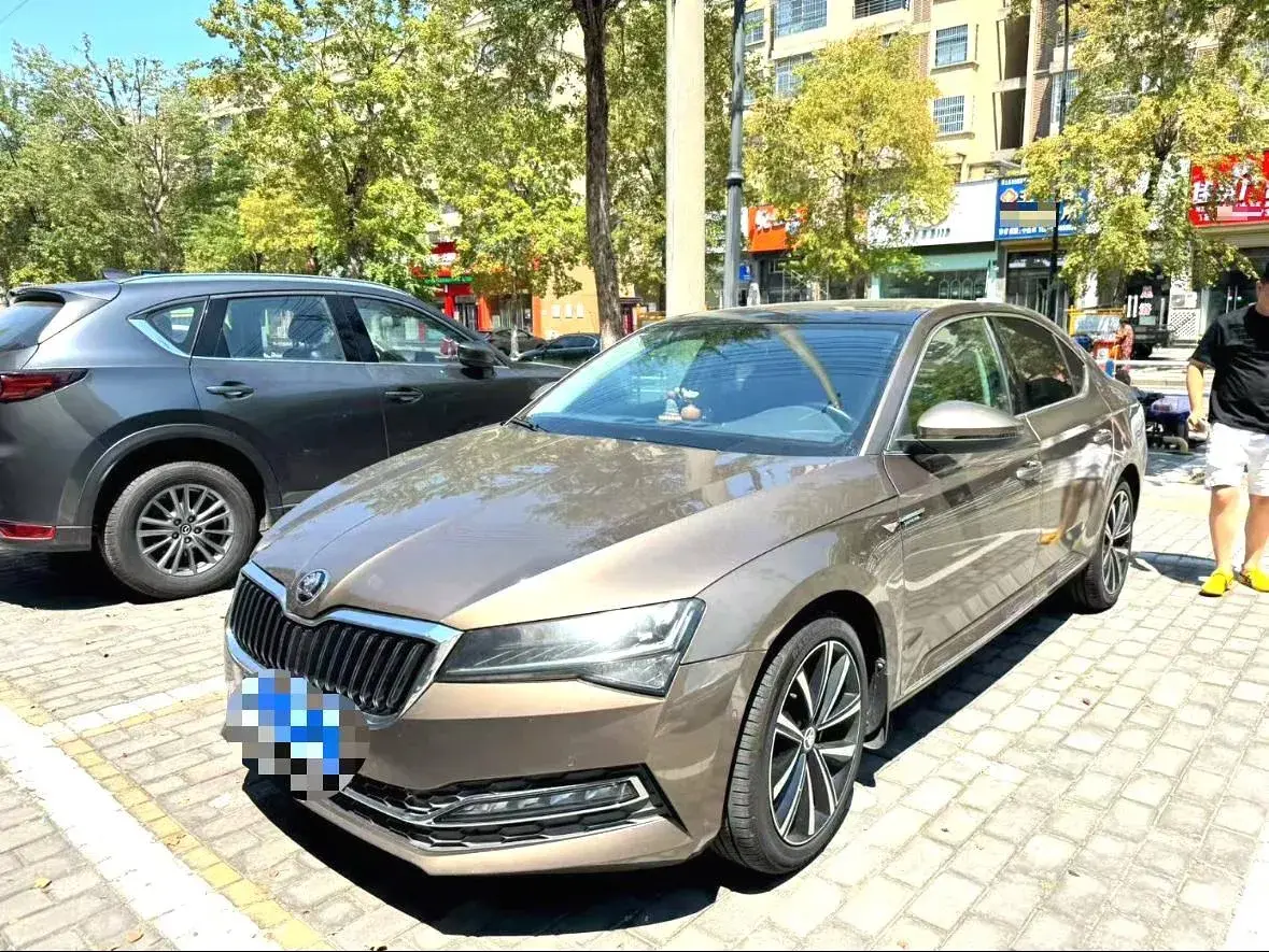 2019 Skoda Superb 1.4T 150HP L4 7DCT