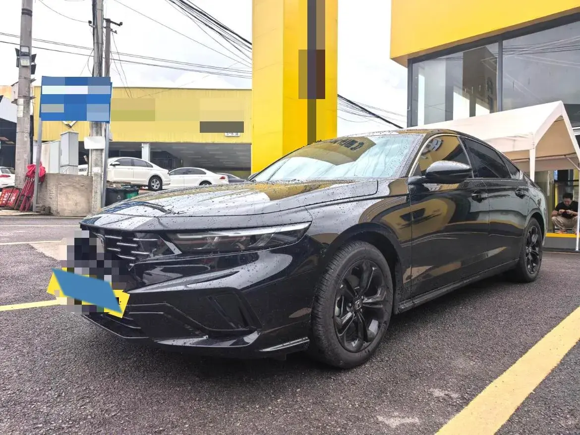 2025 Honda Accord 1.5T 192HP L4 CVT