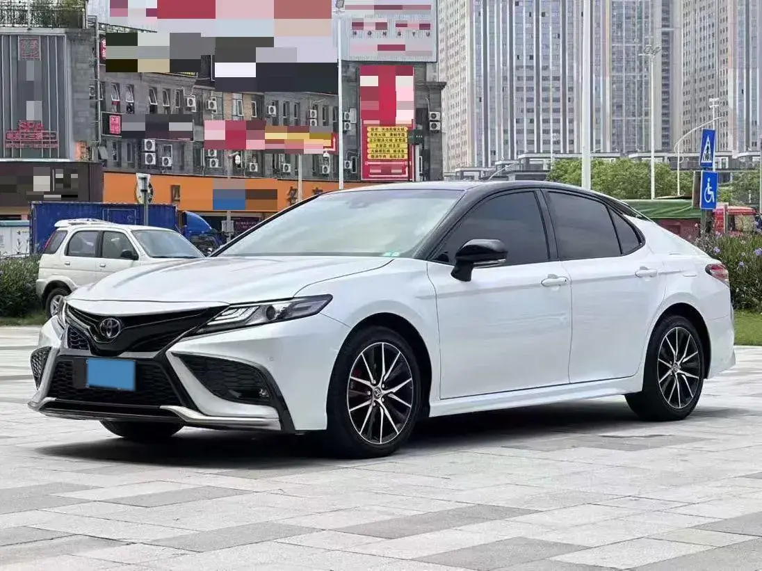 2021 Toyota Camry 2.5L 209HP L4 8AT