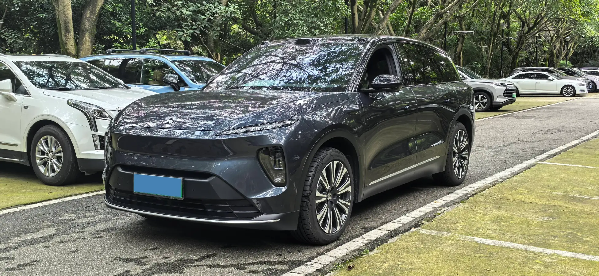 2024 NIO ES8 BEV 75KWH