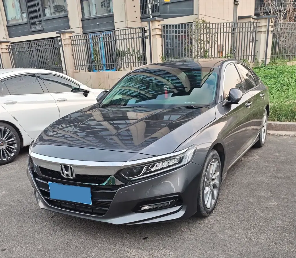 2018 Honda Accord 1.5T 194HP L4 CVT