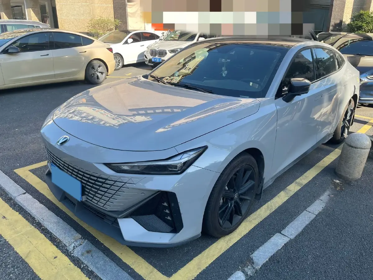 2023 ChangAn UNI-V 1.5T 188HP L4 7DCT