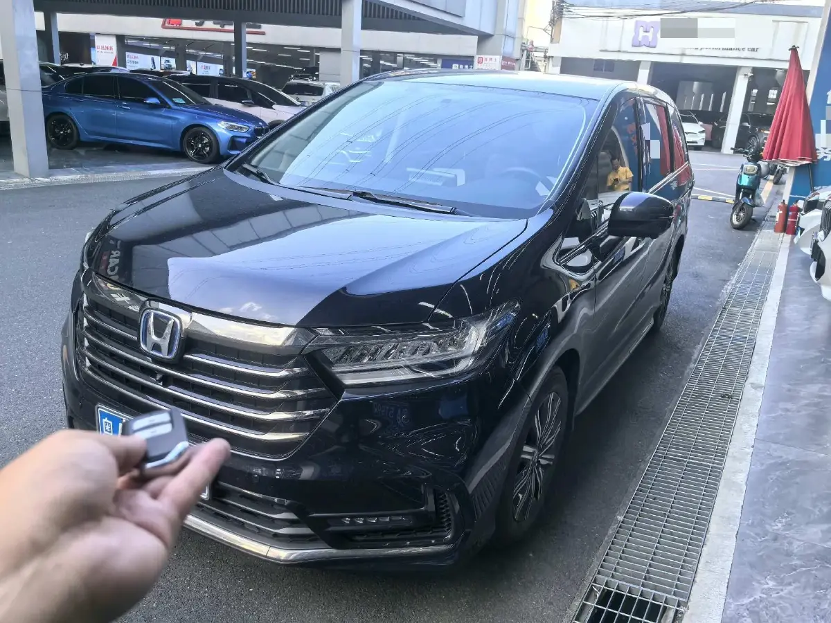 2022 Honda Odyssey 2.0L 146HP L4 E-CVT Hybrid