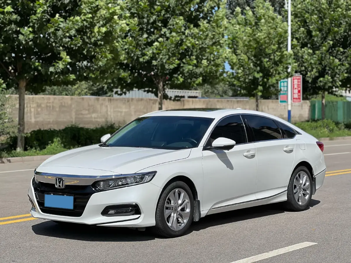 2018 Honda Accord 1.5T 194HP L4 CVT