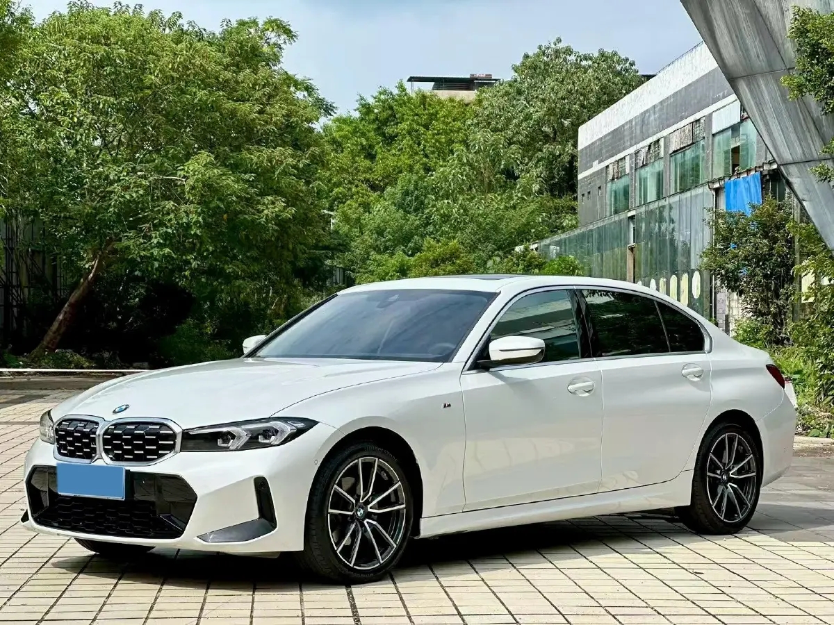 2024 BMW 3 Series 2.0T 184HP L4 8AT
