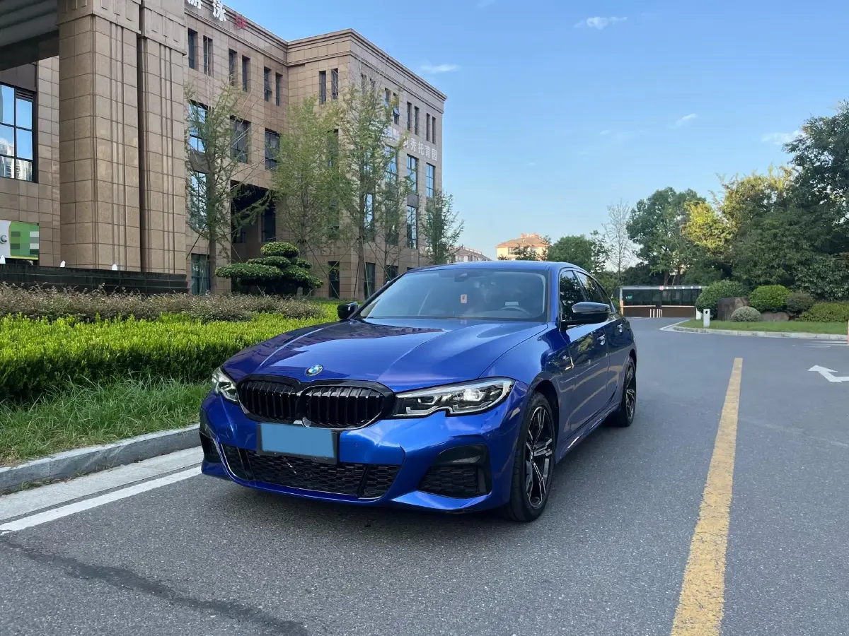 2021 BMW 3 Series 2.0T 184HP L4 8AT