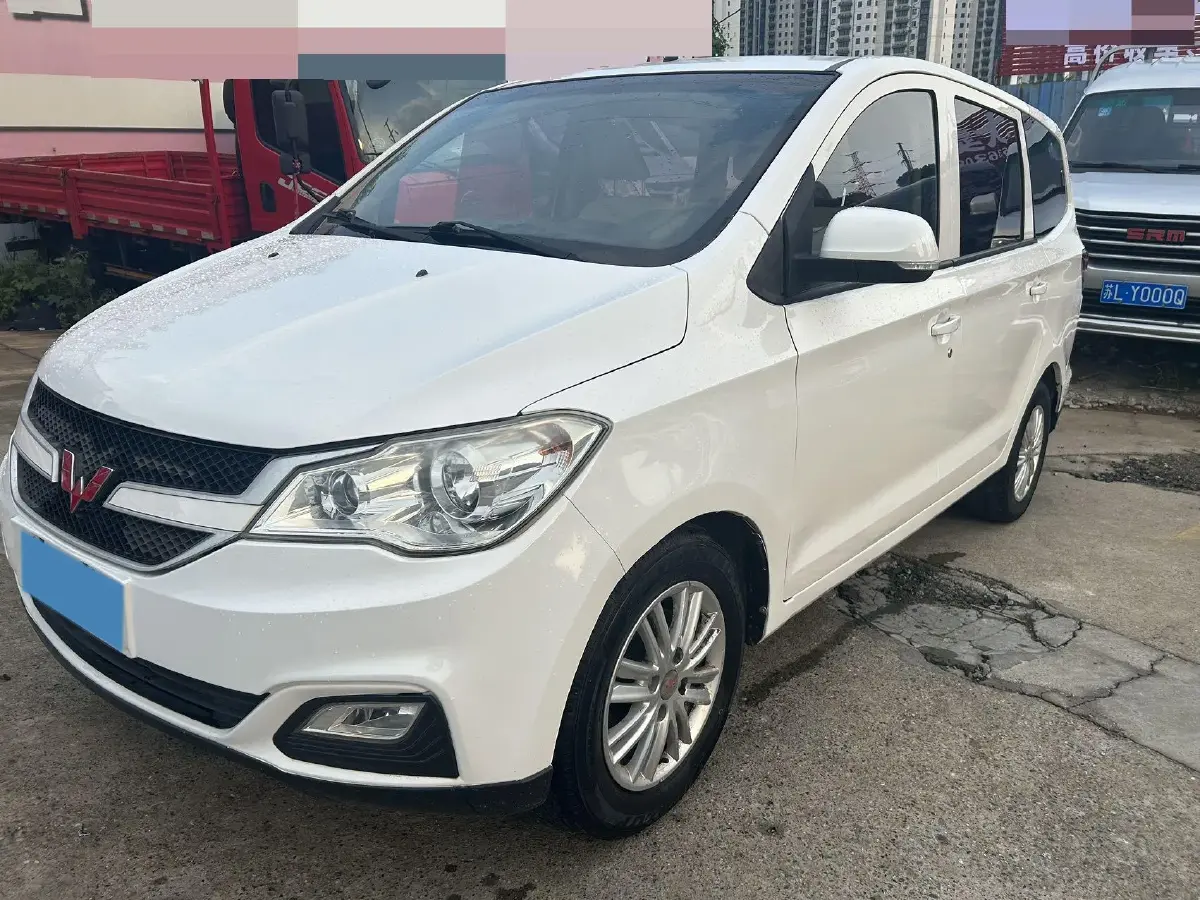 2015 WuLing HongGuang 1.5L 112HP L4 5MT