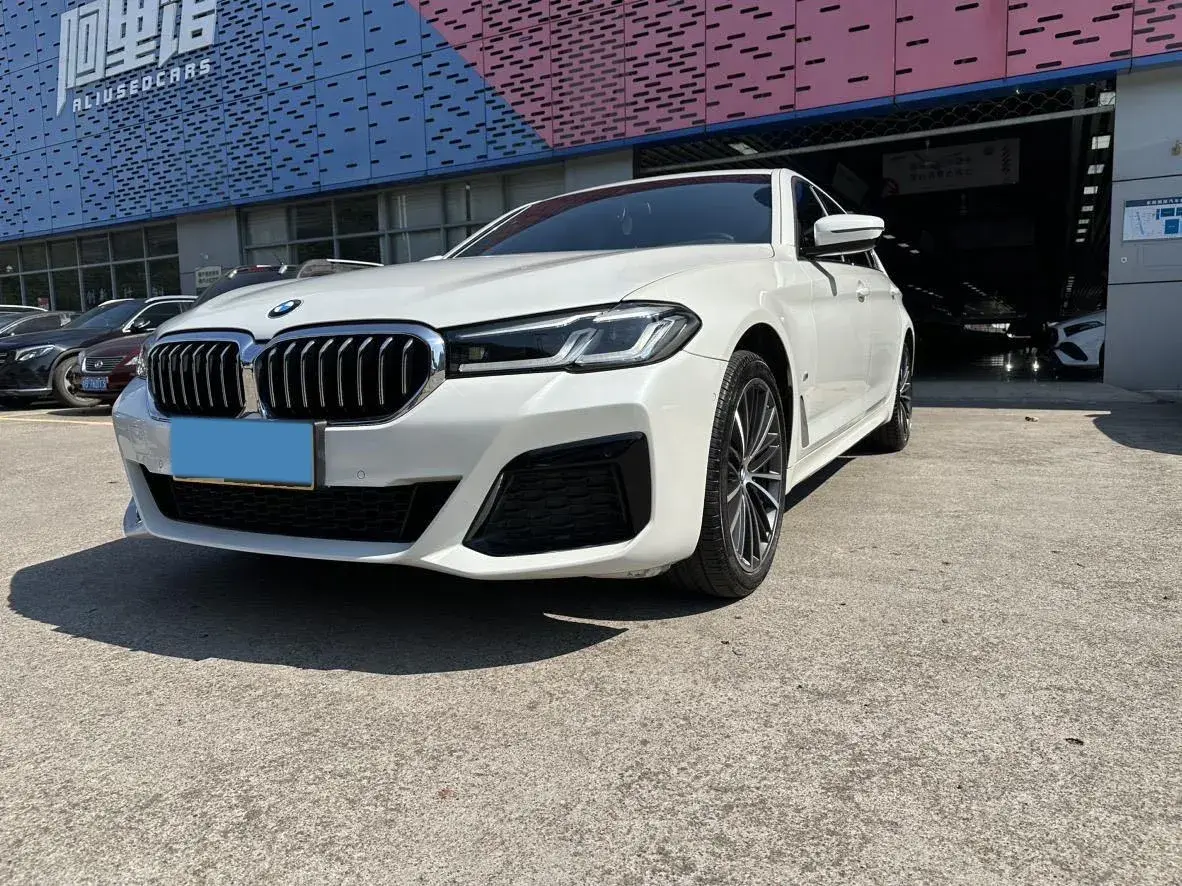 2021 BMW 5 Series 2.0T 252HP L4 8AT