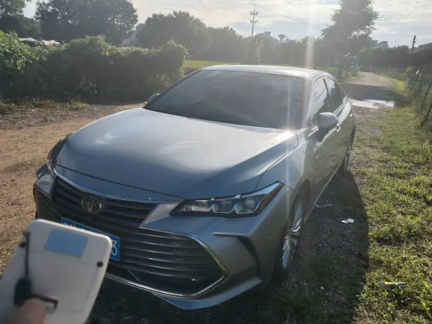 2019 Toyota Avalon 2.5L 178HP L4 E-CVT Hybrid