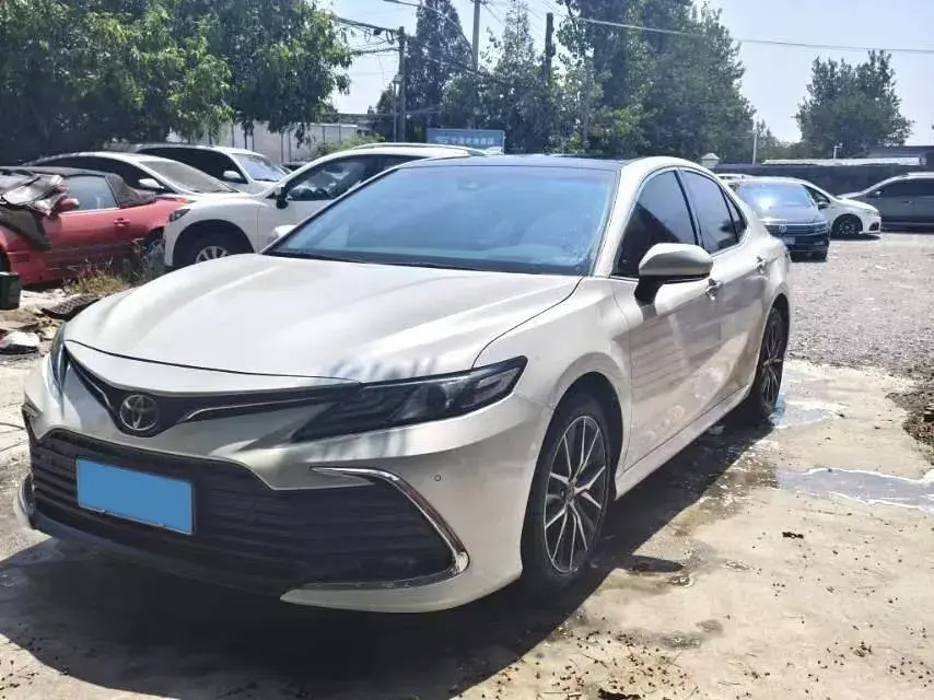 2021 Toyota Camry 2.5L 209HP L4 8AT