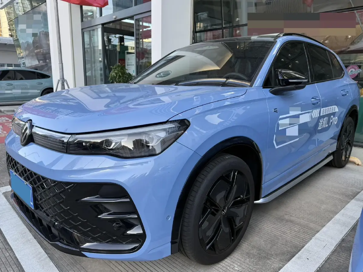 2024 Volkswagen Tiguan L 2.0T 220HP L4 7DCT