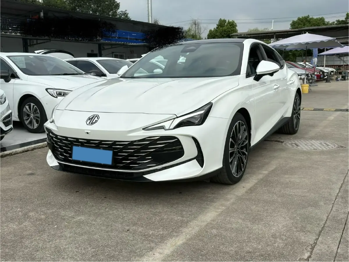 2023 MG 7 2.0T 261HP L4 9AT