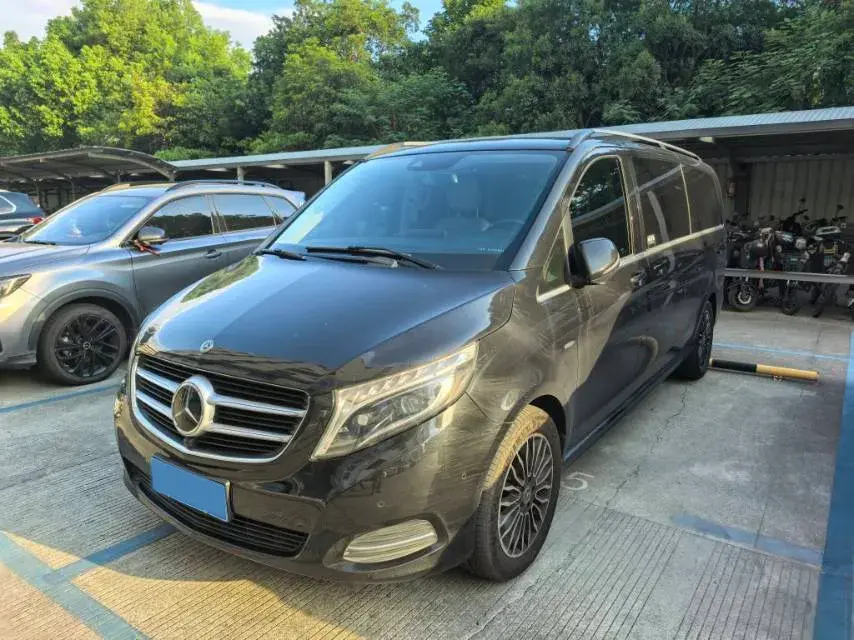 2018 Mercedes-Benz V Class 2.0T 211HP L4 7AT