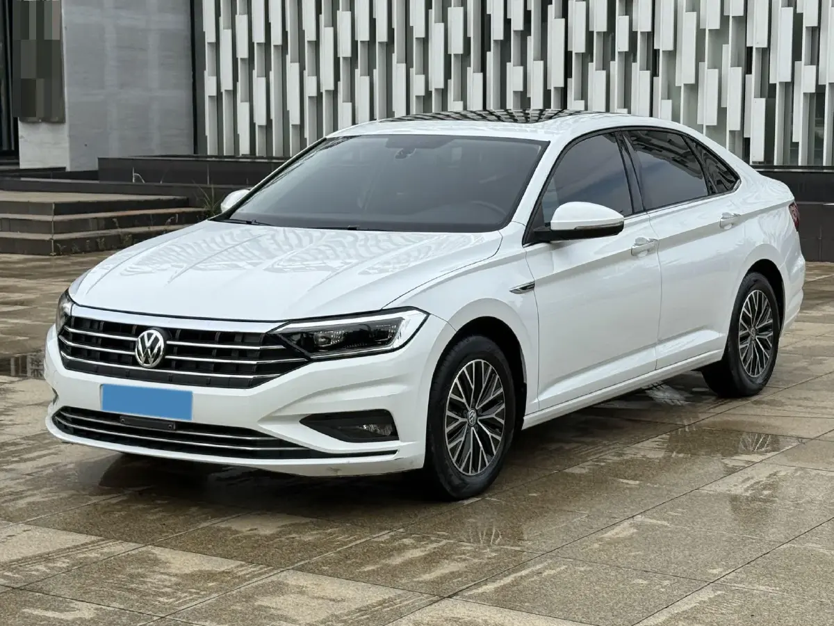 2020 Volkswagen Sagitar 1.4T 150HP L4 7DCT