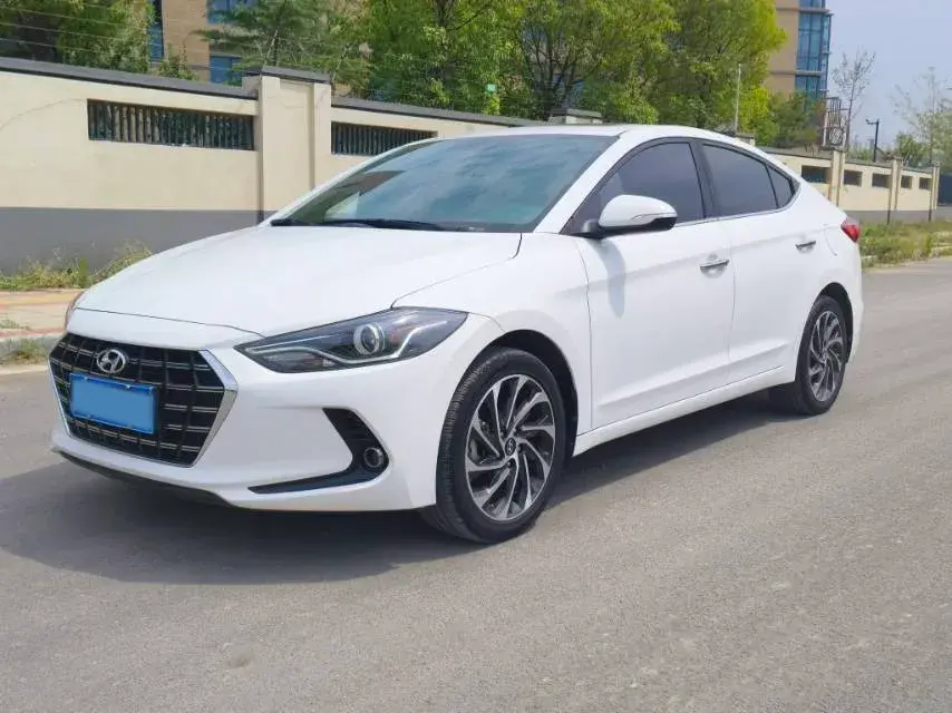 2019 Hyundai Elantra 1.4T 130HP L4 7DCT