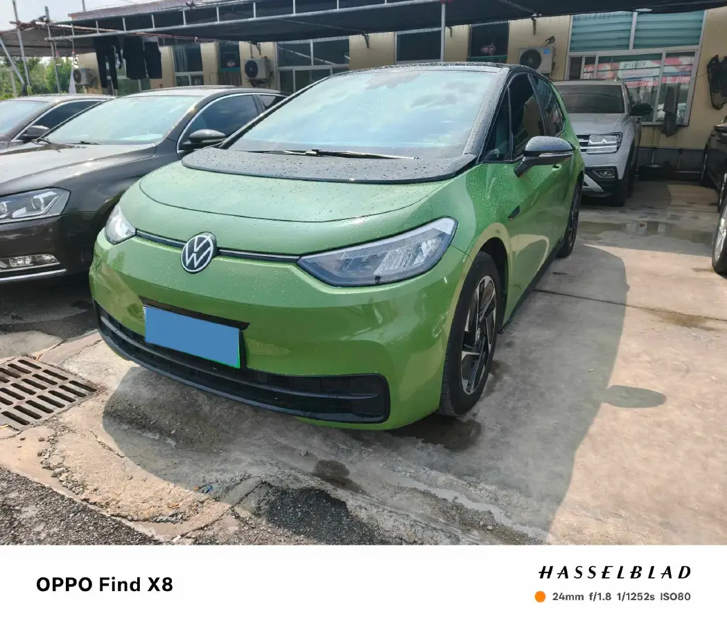 2023 Volkswagen ID.3 BEV 52.8KWH