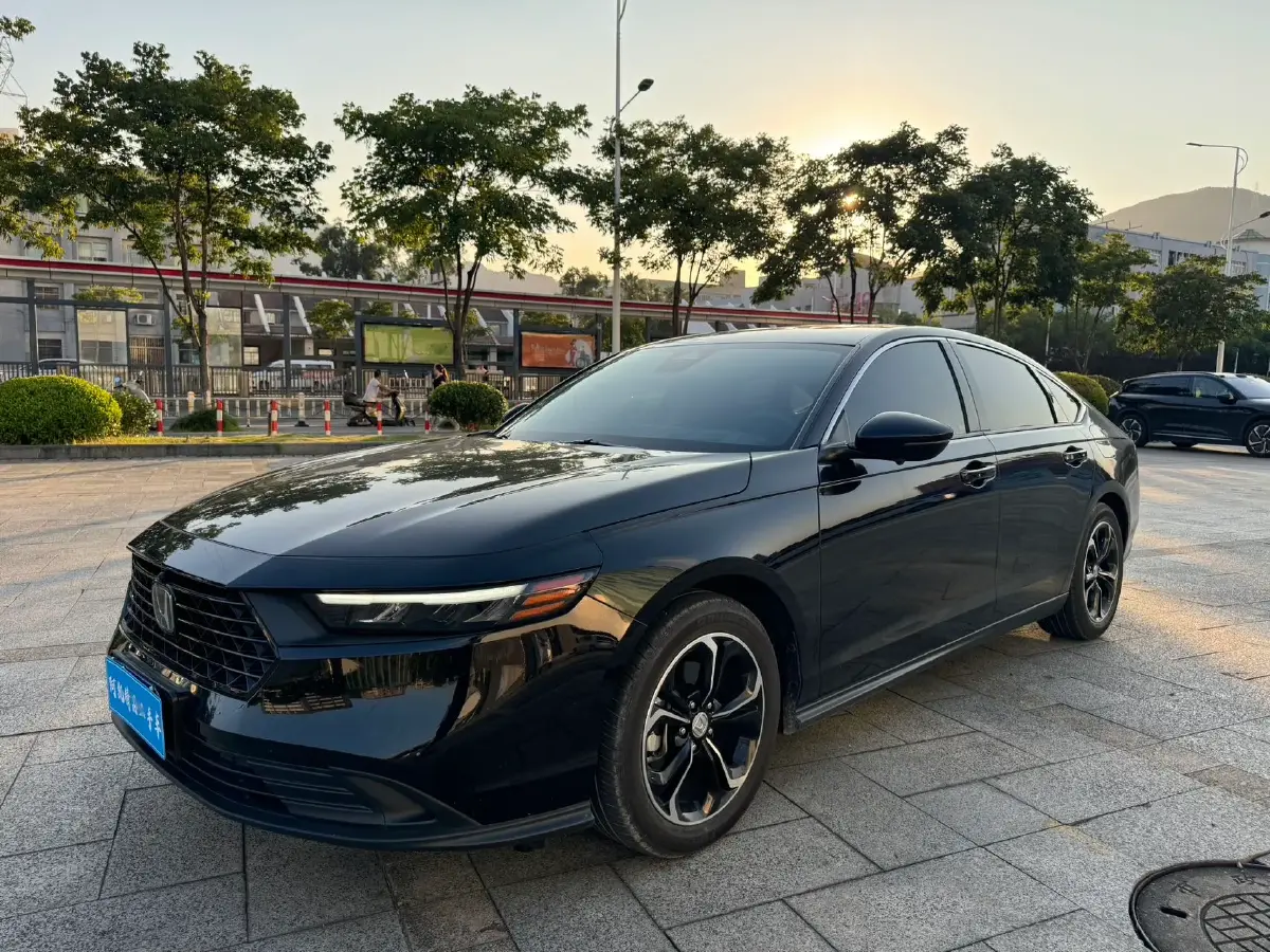 2023 Honda Accord 1.5T 192HP L4 CVT