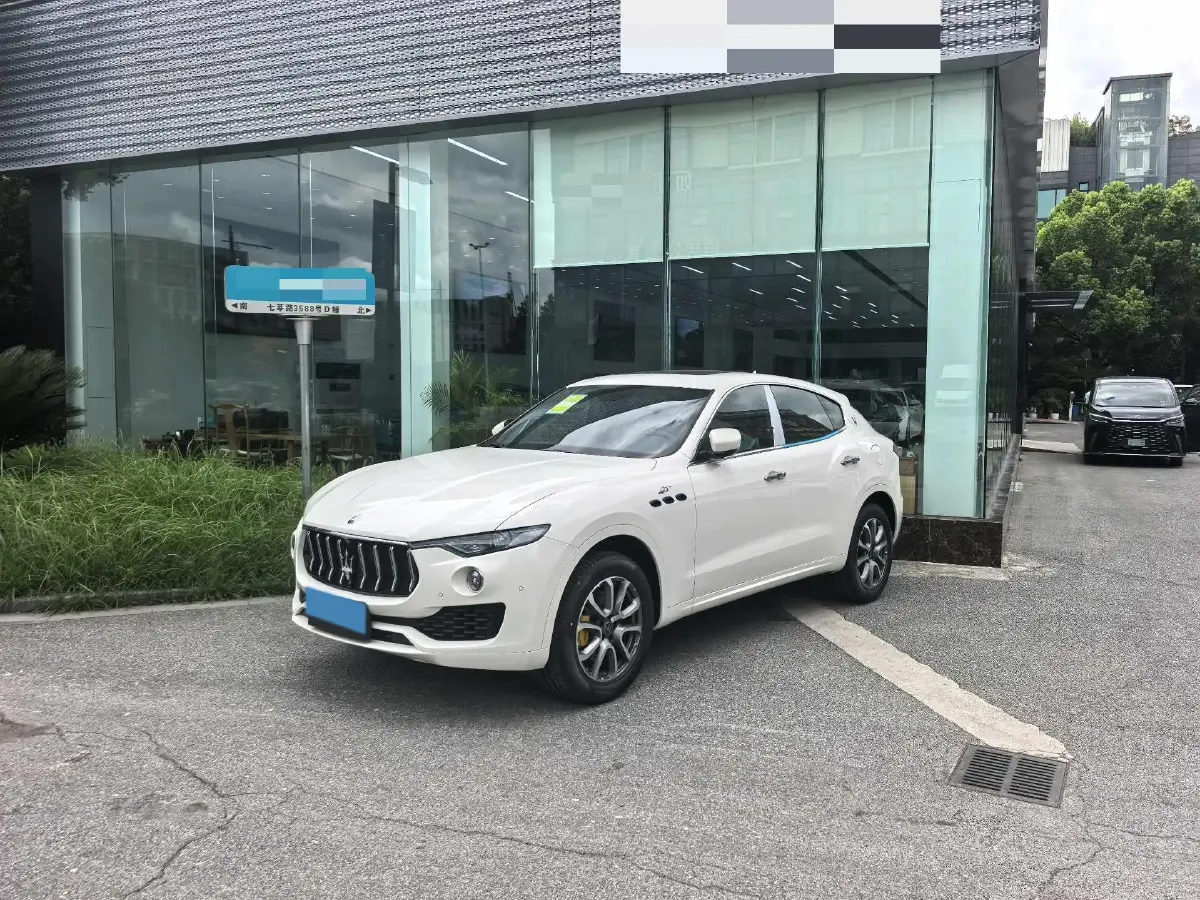 2023 Maserati Levante 2.0T 330HP L4 8AT