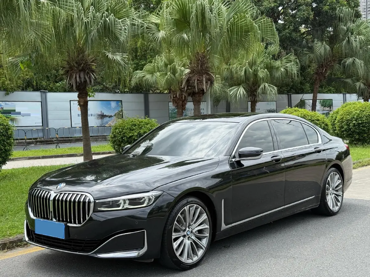 2021 BMW 7 Series 3.0T 340HP L6 8AT